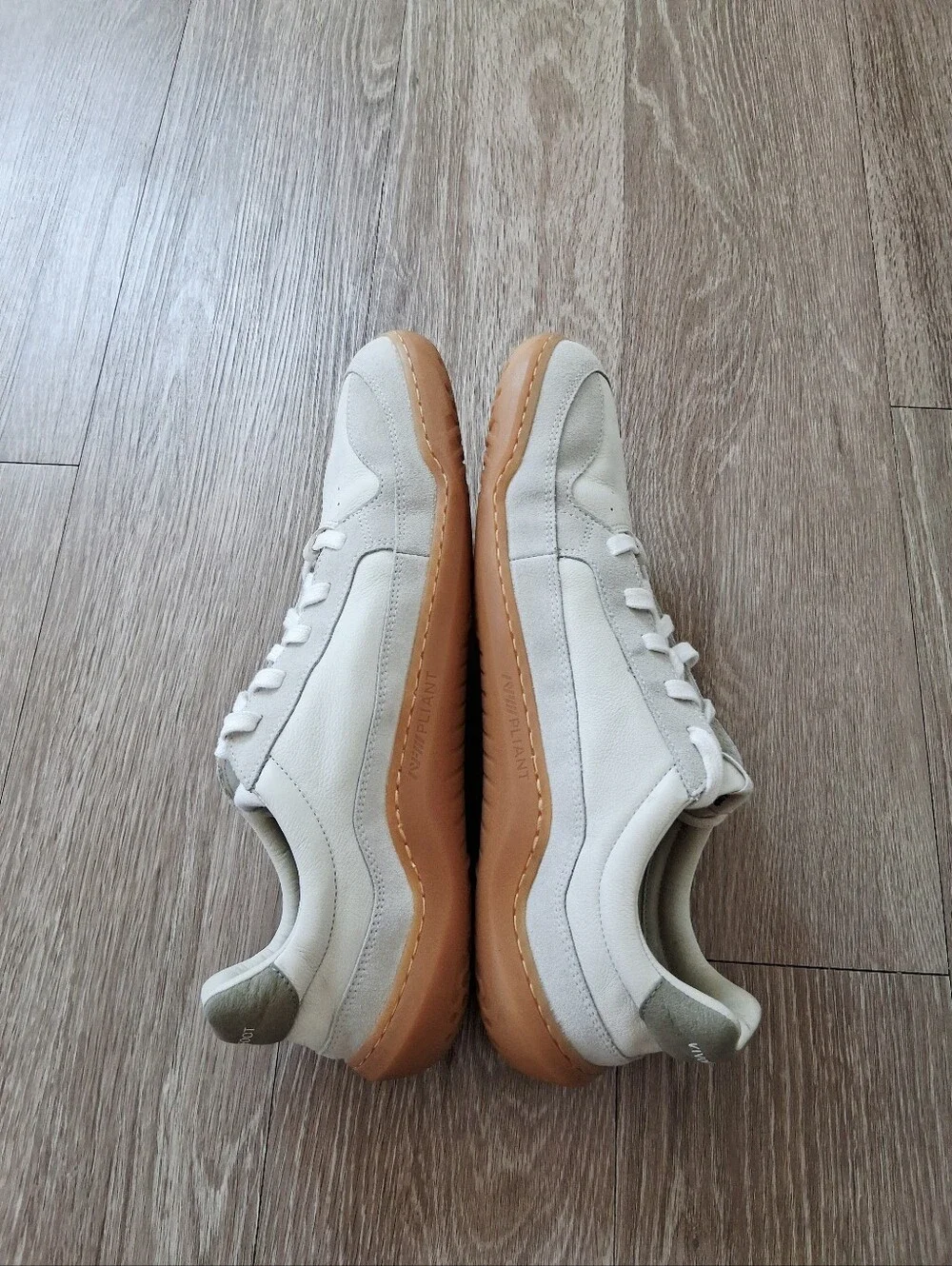 Vivobarefoot Gobi Leather Limestone Dusty Green Sneakers 46